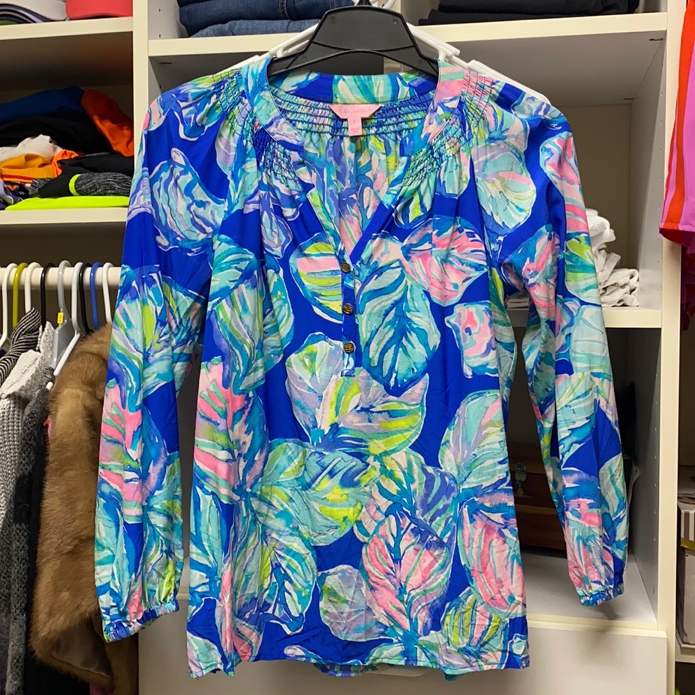 Lilly Pulitzer blouse. Size Small